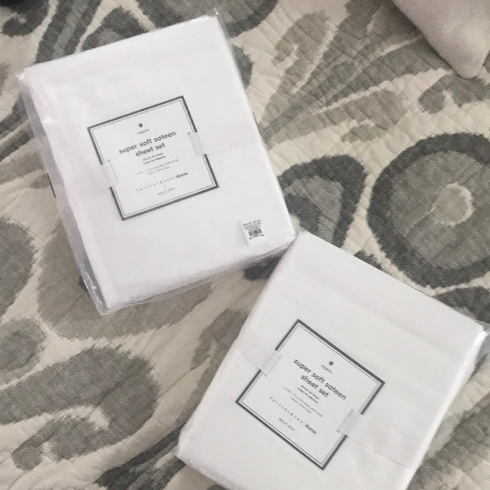 Pottery Barn XL twin sheets